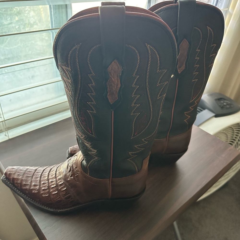 Lucchese Caiman boots